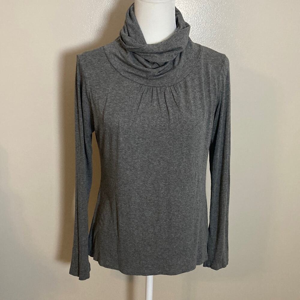 Fever Lightweight Gray Knit Turtleneck Top Sz M - Picture 2 of 11
